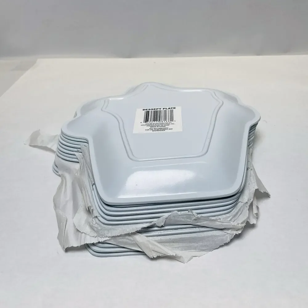 Cupcake Shaped Party Melamine Plates with‎ Strawberries lot of 13 NEW